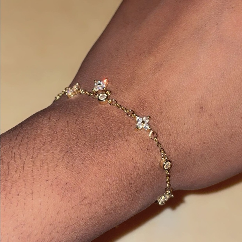 Delicate Gold Floral CZ Bracelet - Women Jewelry